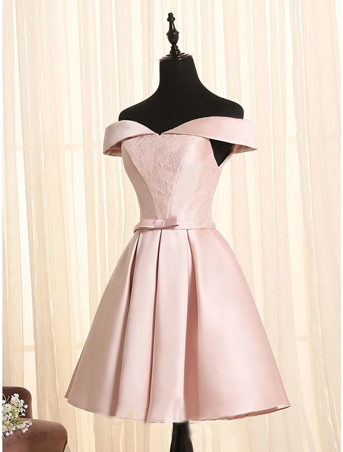 Aimishang     A-Line Minimalist Elegant Engagement Cocktail Party Dress Off Shoulder Sleeveless Short / Mini Satin with Bow(s) Lace Insert