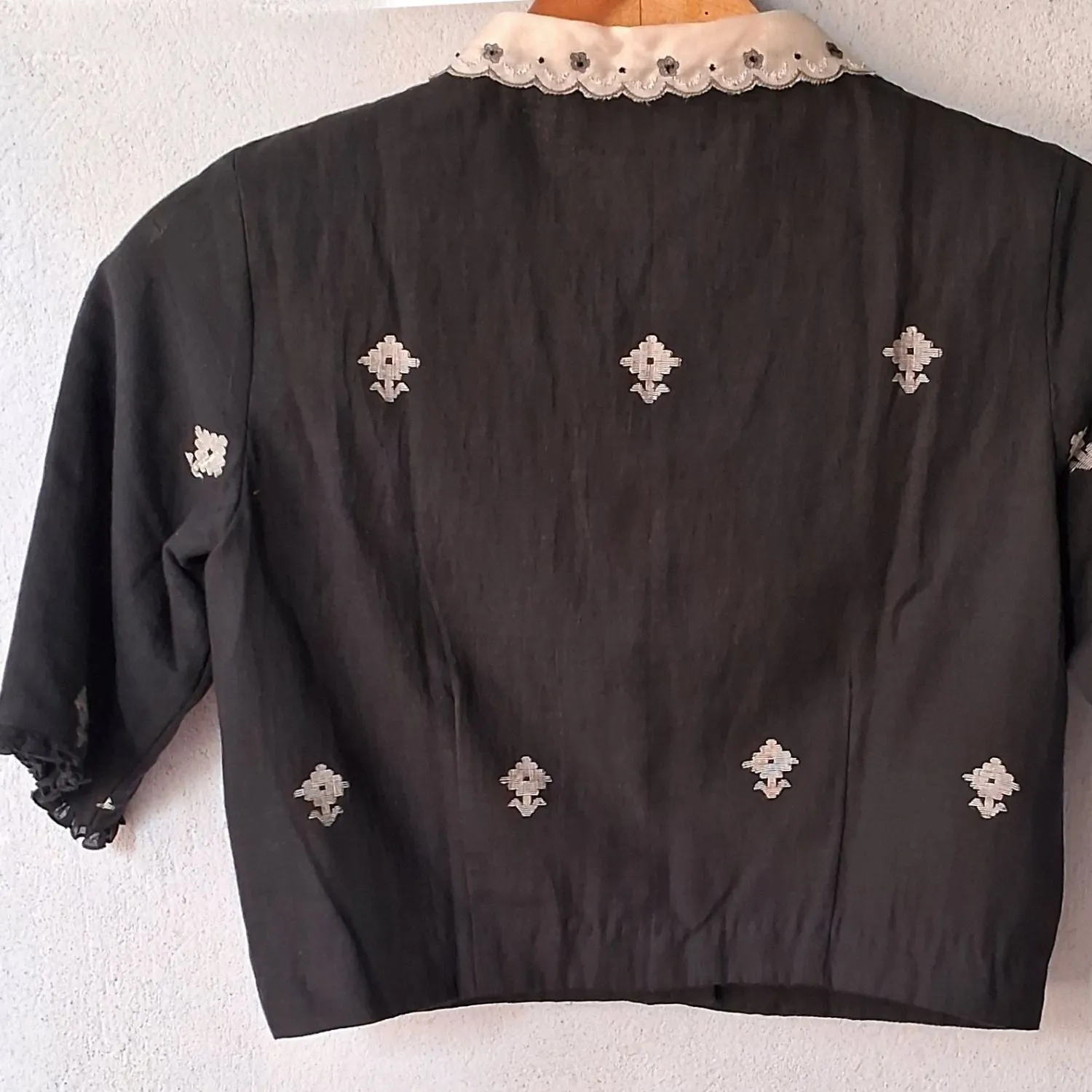 Embroidered Saree Blouse | Jamdani Cotton Muslin | Formal Wear | Black & White