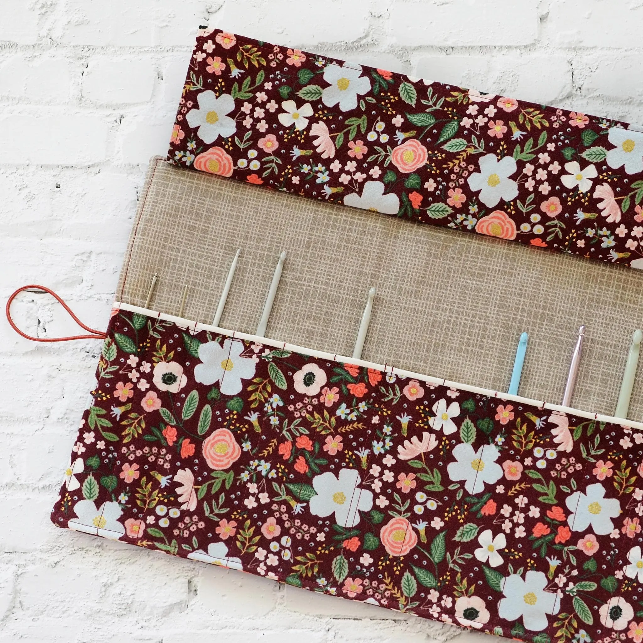 Quilted Crochet Hook Trifold Wrap, DPN Case